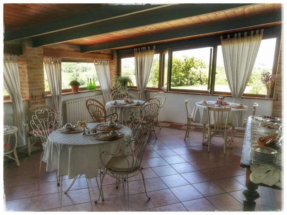 Il Poggio B&B San Damiano al Colle Exteriér fotografie